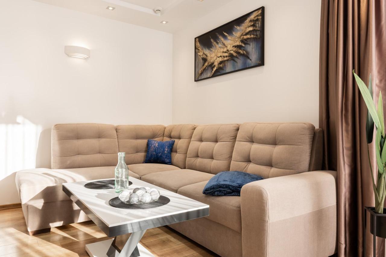 Granitica Apartment *